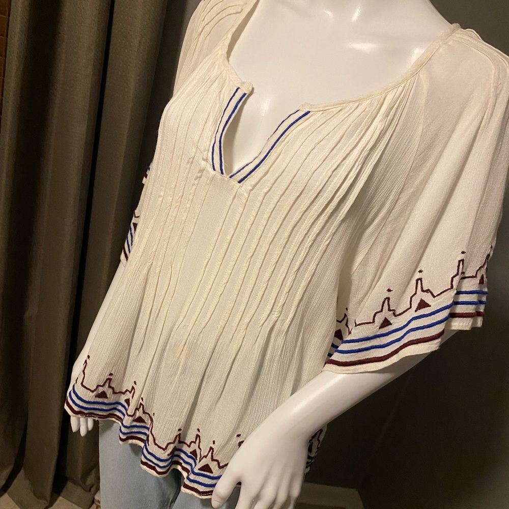 Forever 21 Embroidered Boho Blouse